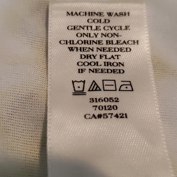 Ann Taylor Circular Embroidered Eyelet Shell - Picture 8 of 13